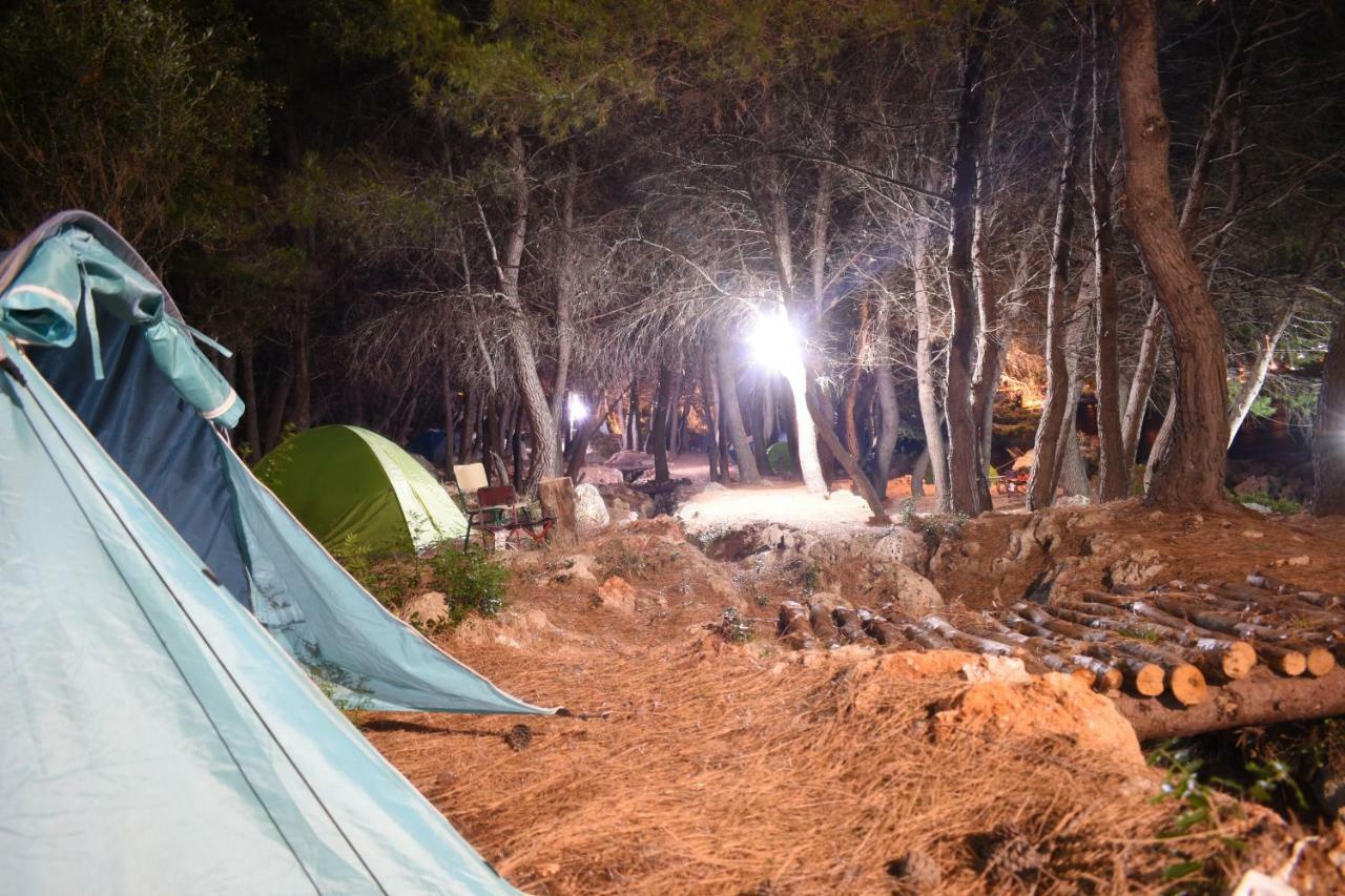 The Sea Cave Camping Himarë Exterior foto