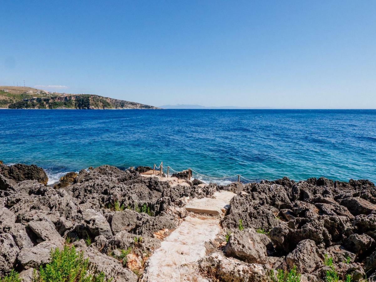 The Sea Cave Camping Himarë Exterior foto