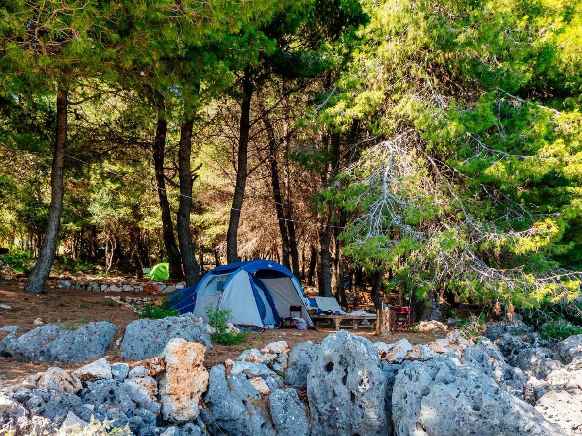 The Sea Cave Camping Himarë Exterior foto