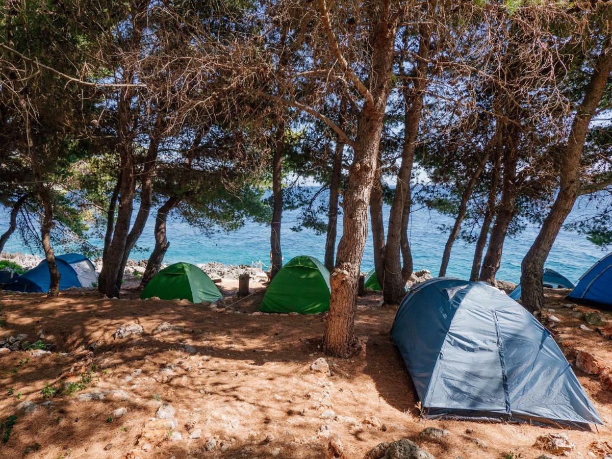 The Sea Cave Camping Himarë Exterior foto